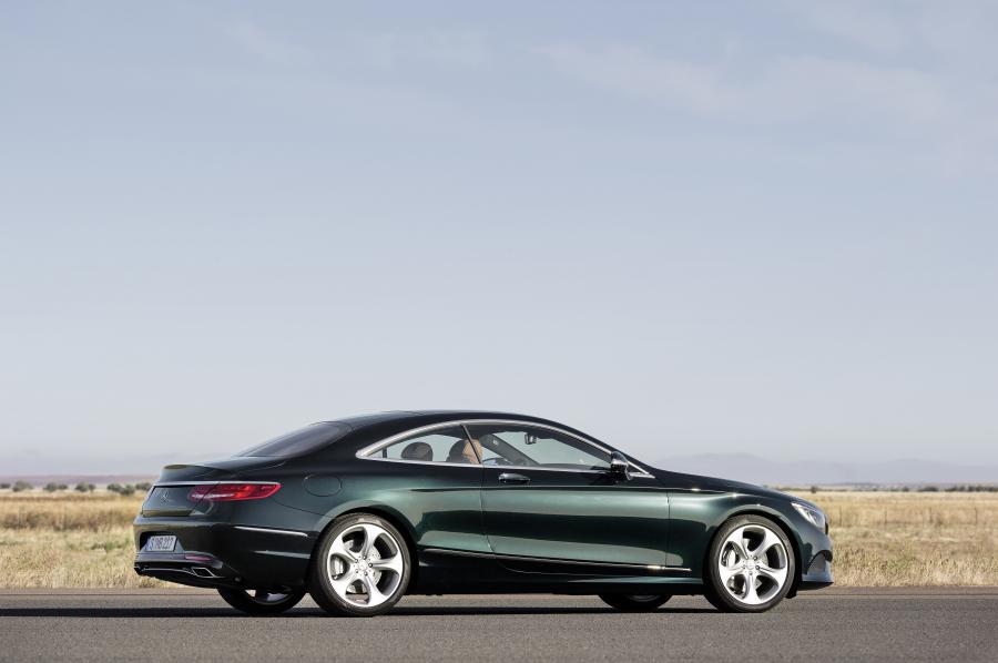  Mercedes-Benz S500 4Matic 2014 года  (фото 3 из 16)